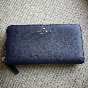 Kate spade navy blue zippy long wallet